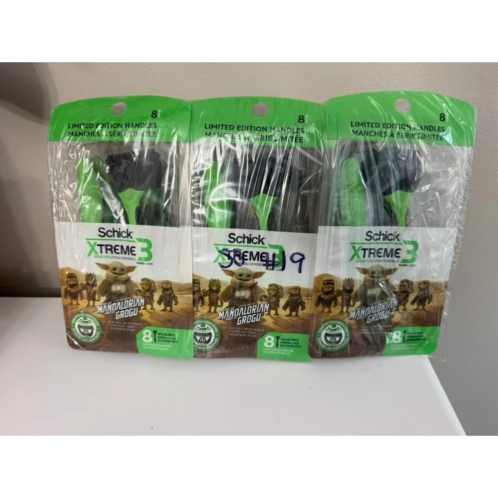 Schick Xtreme 3 Razors Men 24ct Green Star Wars Mandalorian Grogu NEW